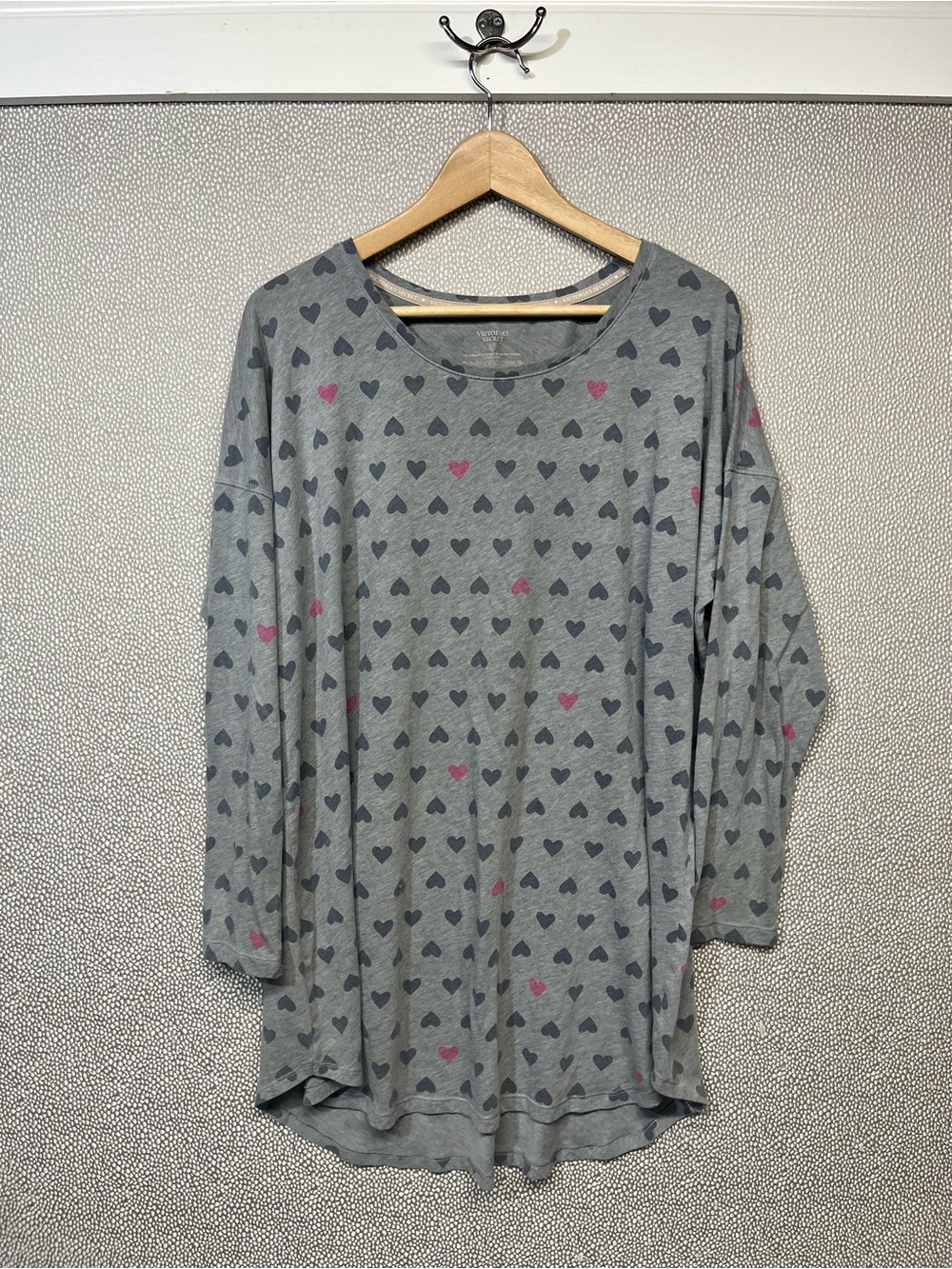 L Victoria’s Secret Gray Heart Print Pajama Sleep Top with Pink Accents